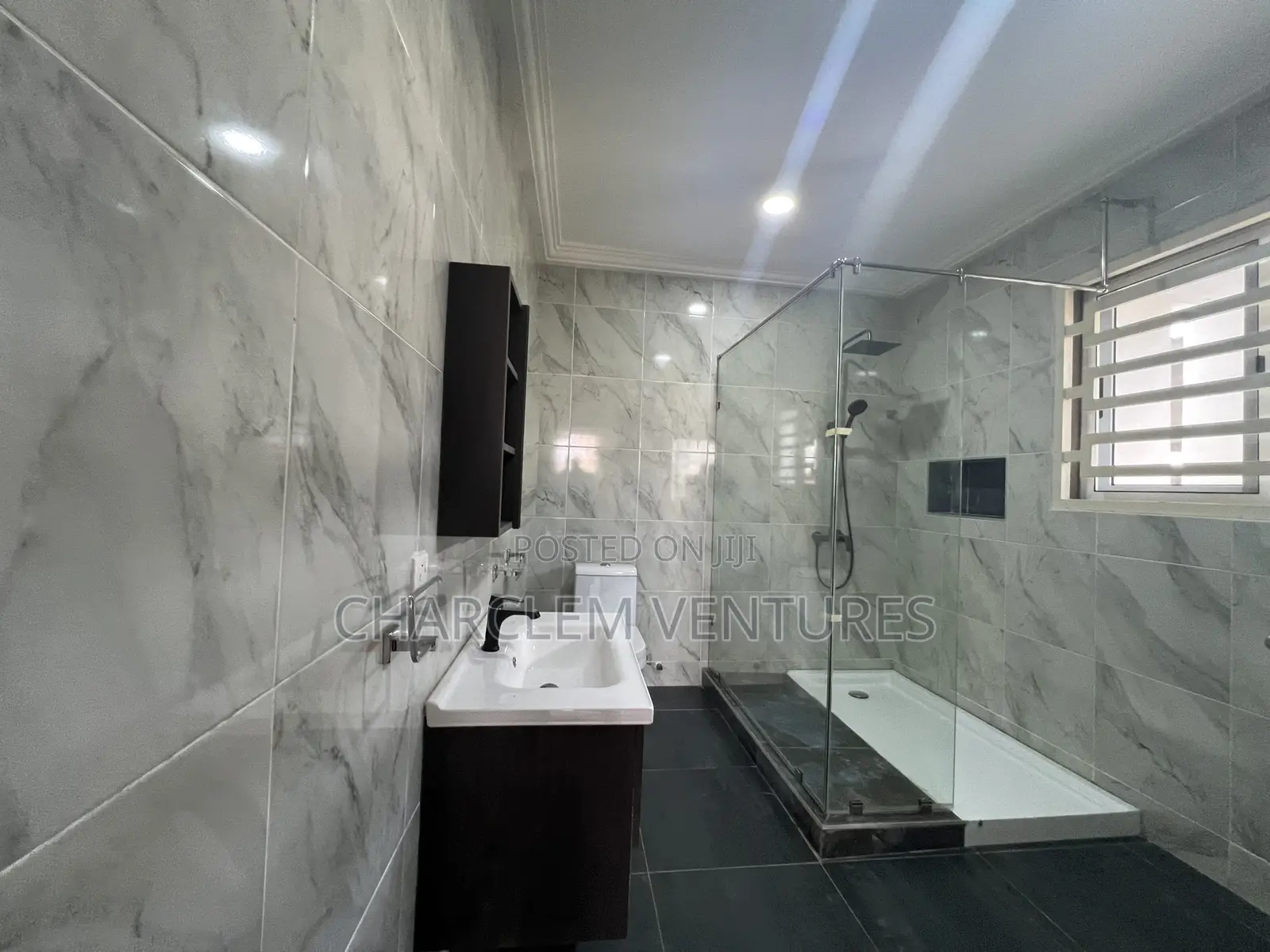 1bdrm House in Charclem Ventures, Adjiriganor for rent