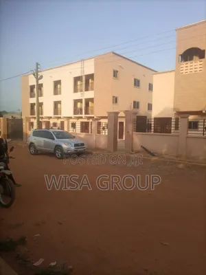 20bdrm Apartment in Wisa Group, Pokuase for sale