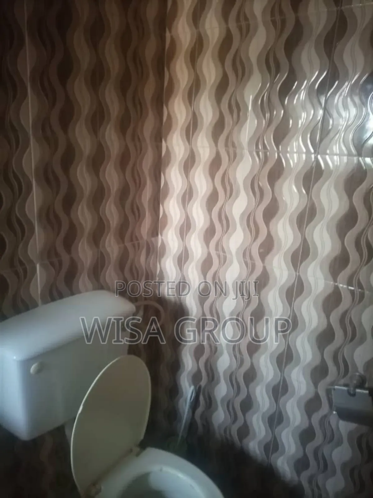 20bdrm Apartment in Wisa Group, Pokuase for sale