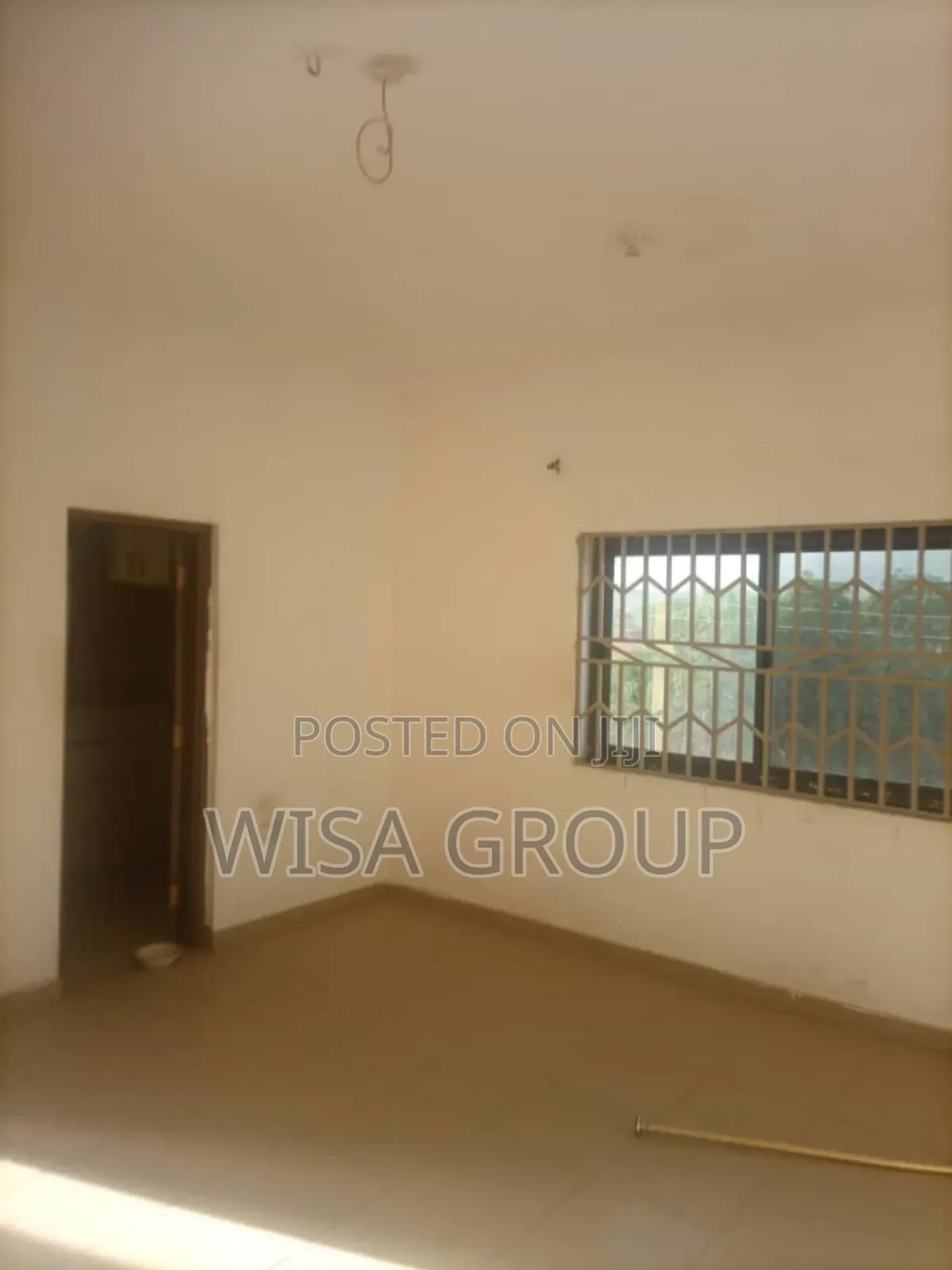 20bdrm Apartment in Wisa Group, Pokuase for sale