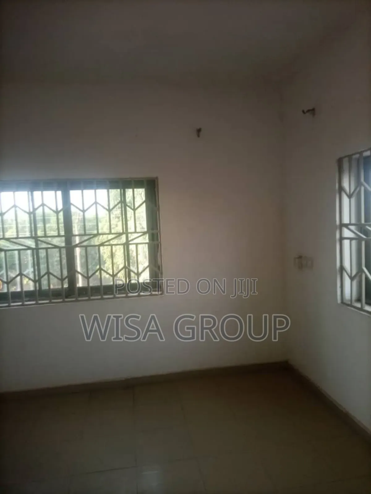 20bdrm Apartment in Wisa Group, Pokuase for sale