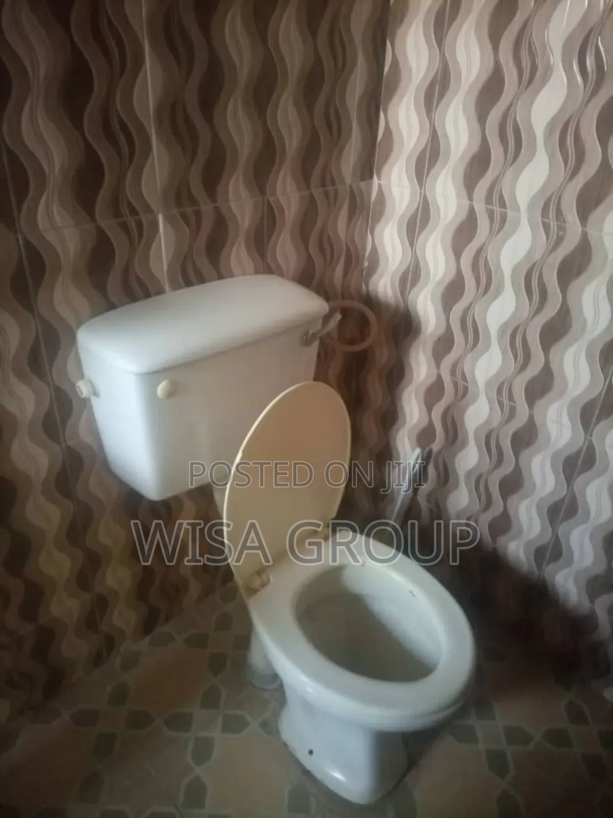 20bdrm Apartment in Wisa Group, Pokuase for sale