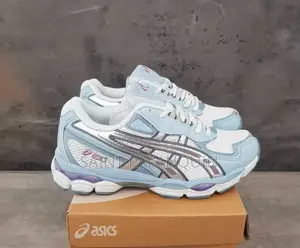 Asics Gel Sneakers