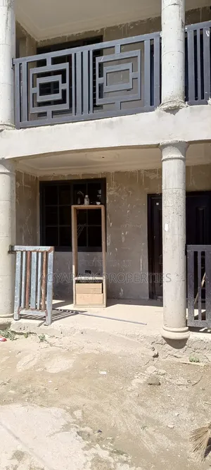 Apartment In Amasaman Three, Ga West Municipal For Sale