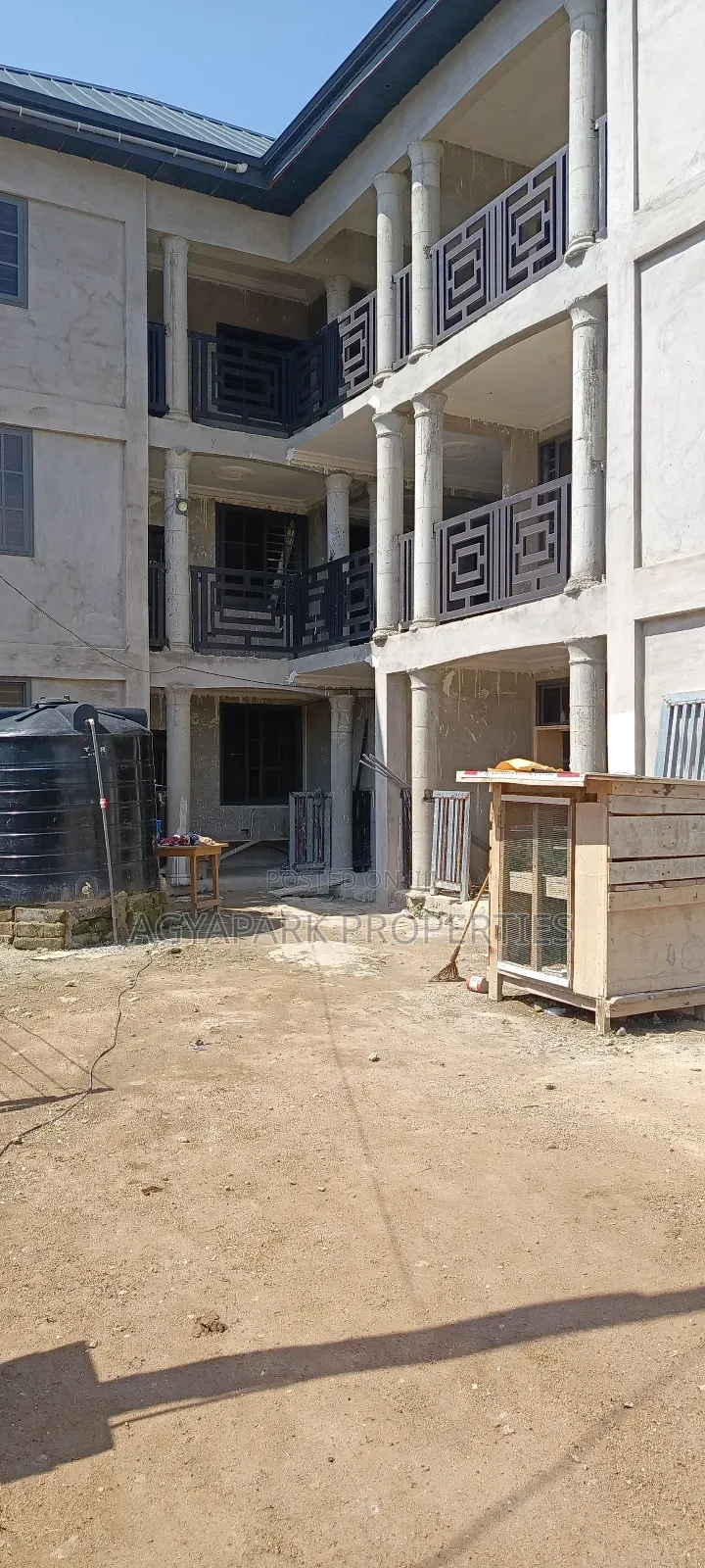 Apartment In Amasaman Three, Ga West Municipal For Sale