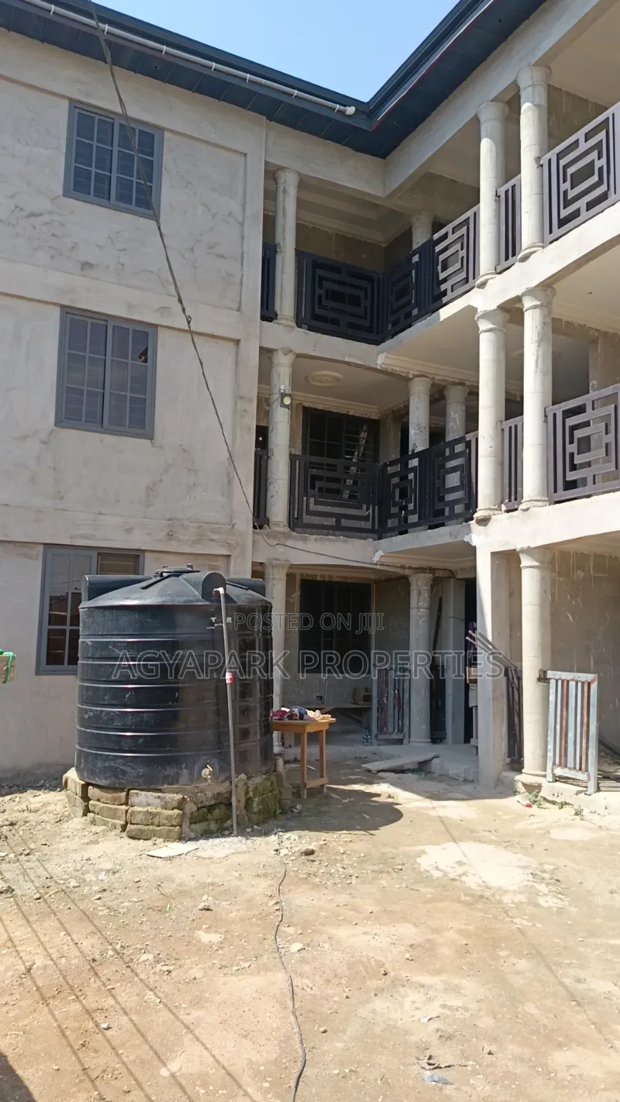 Apartment In Amasaman Three, Ga West Municipal For Sale