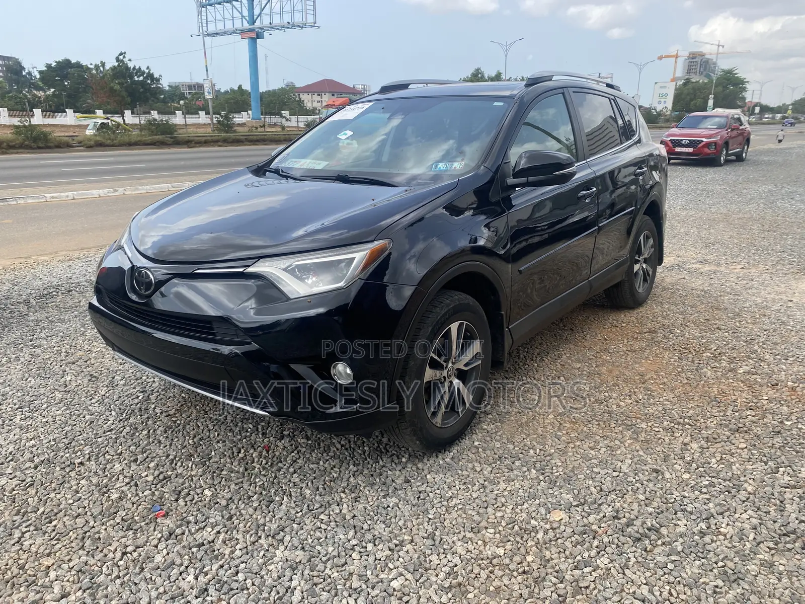 Toyota RAV4 XLE 4dr SUV (2.5L 4cyl 6A) 2018 Black