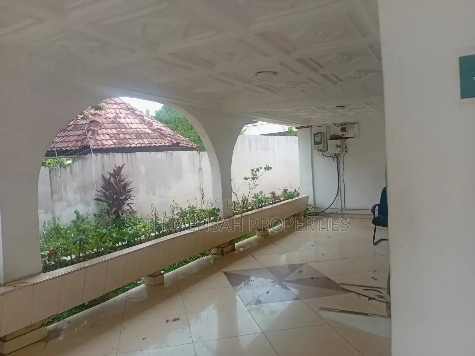 3bdrm Townhouse / Terrace in Airport Residential Area for rent