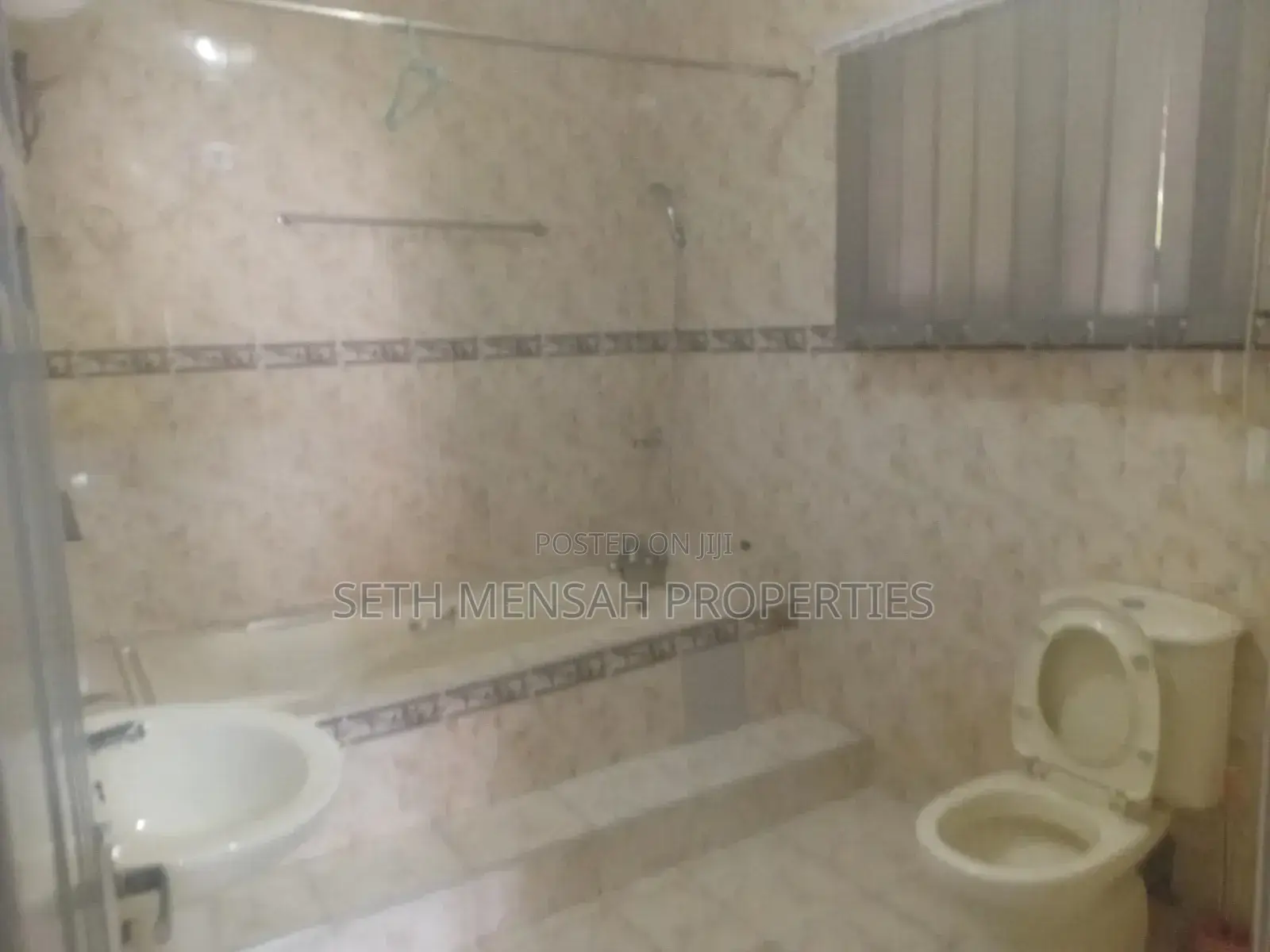3bdrm Townhouse / Terrace in Airport Residential Area for rent