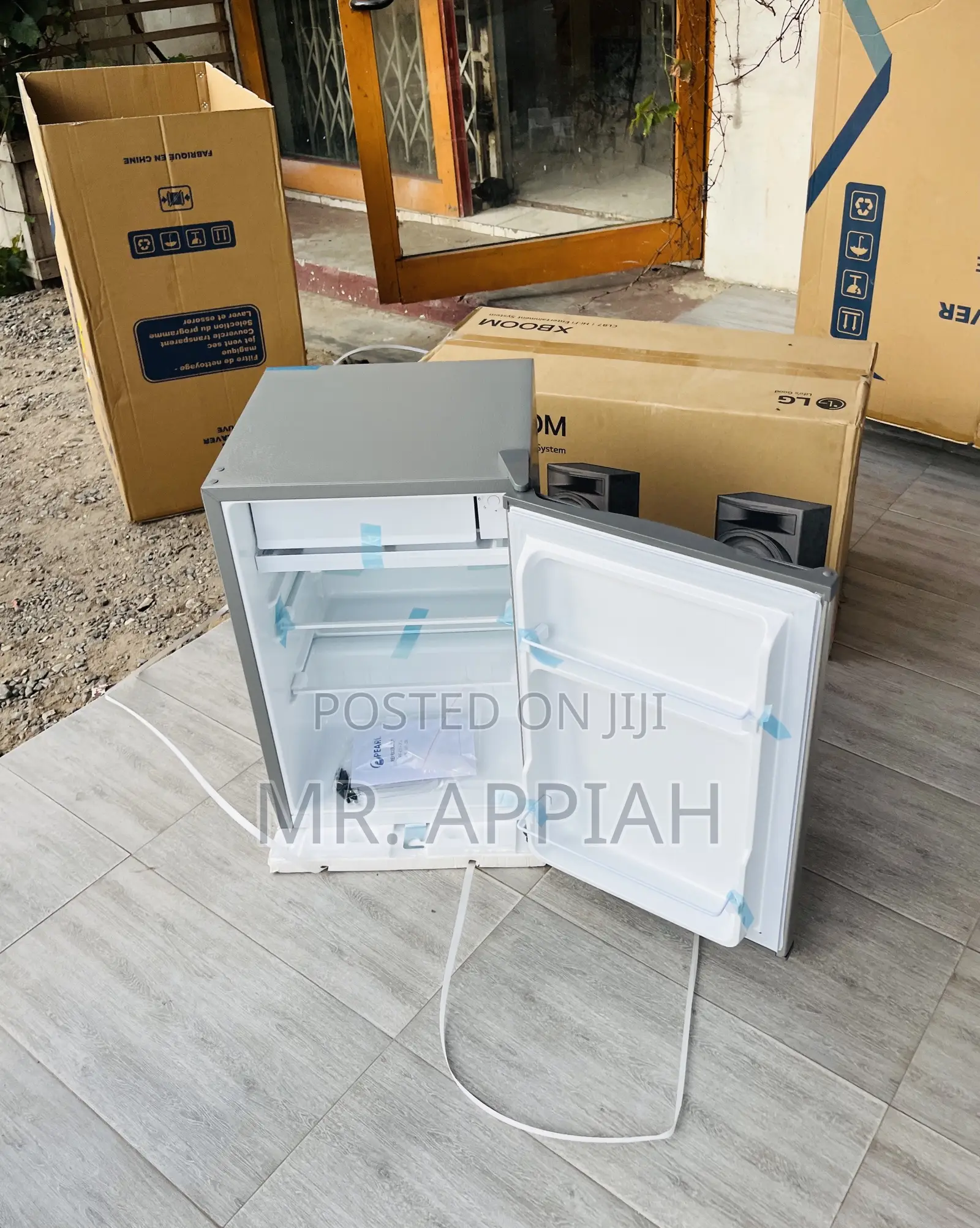 Get Affordable Pearl Single Door Bed Side Mini Fridge