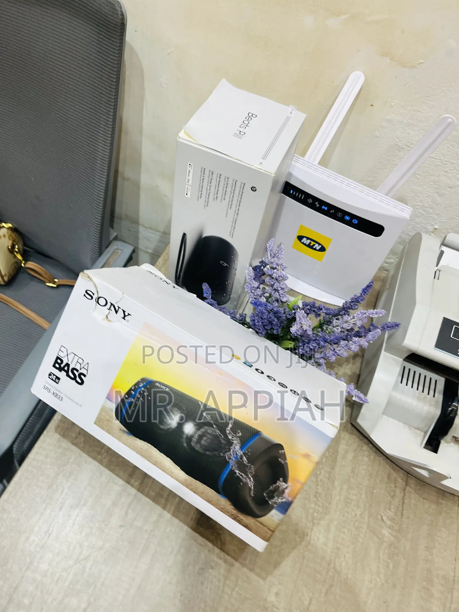 Well Built Sony Extra Bass Portable Bluetooth Speaker.