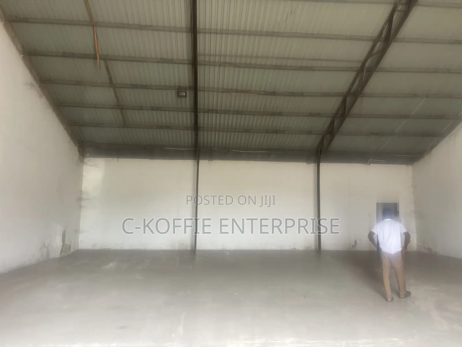 300 SQM Self Compound Warehouse With Offices at North Kaneshi