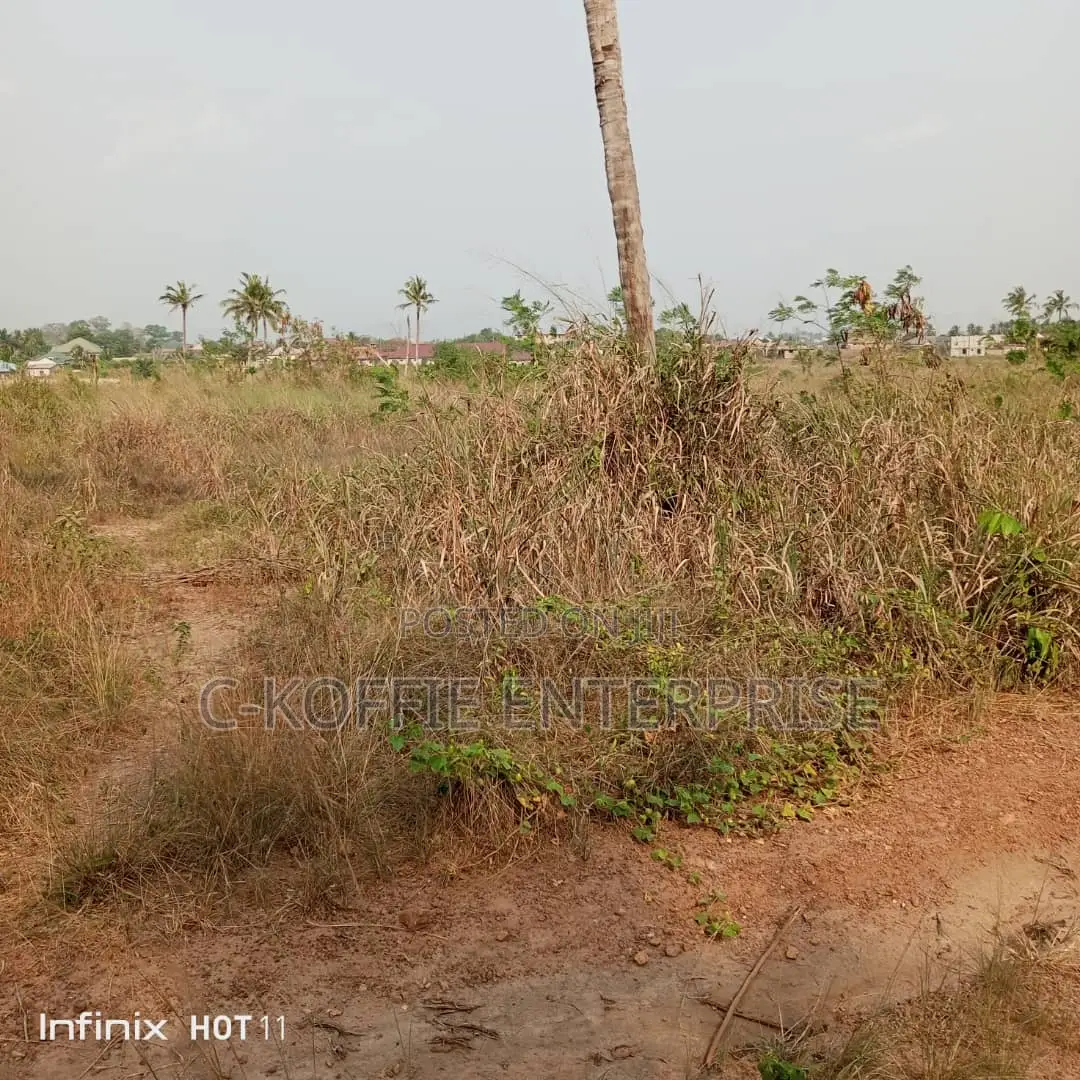 5 Acers Land at Tema Motoway for Sale