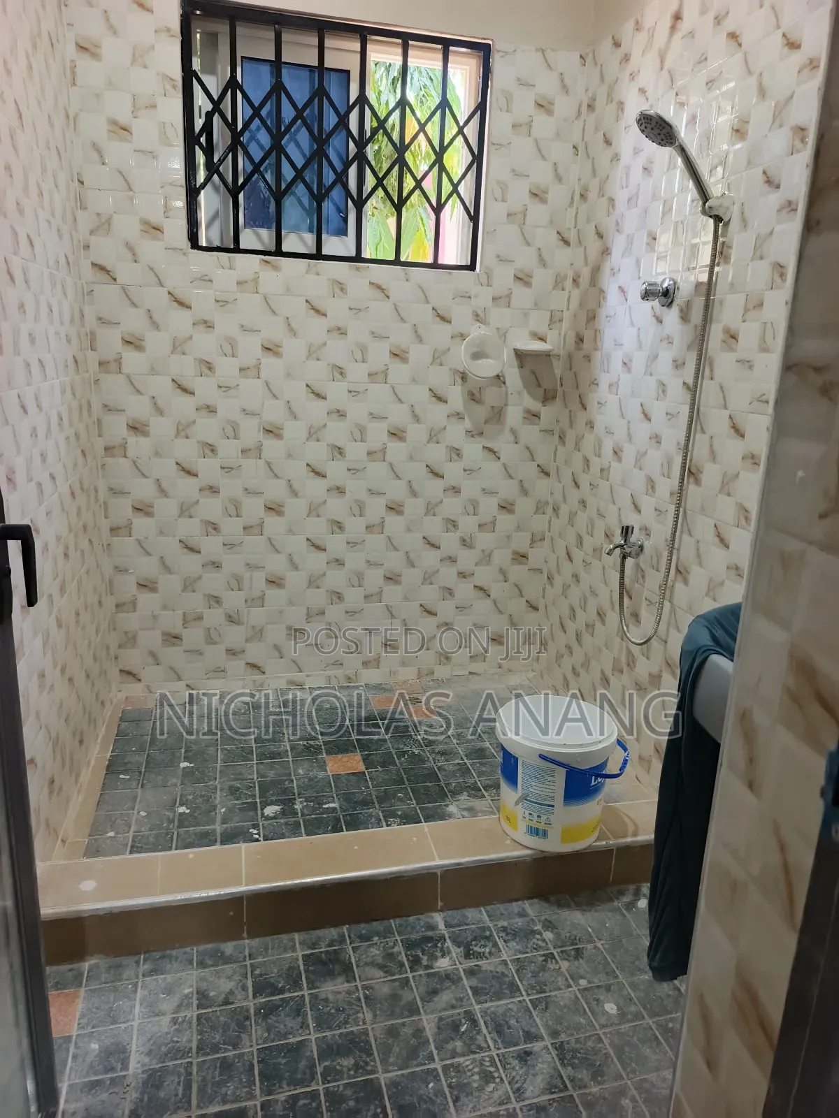 4bdrm Apartment in Dorns Properties, New Town for rent