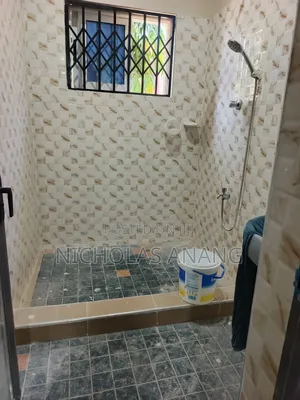 4bdrm Apartment in Dorns Properties, New Town for rent