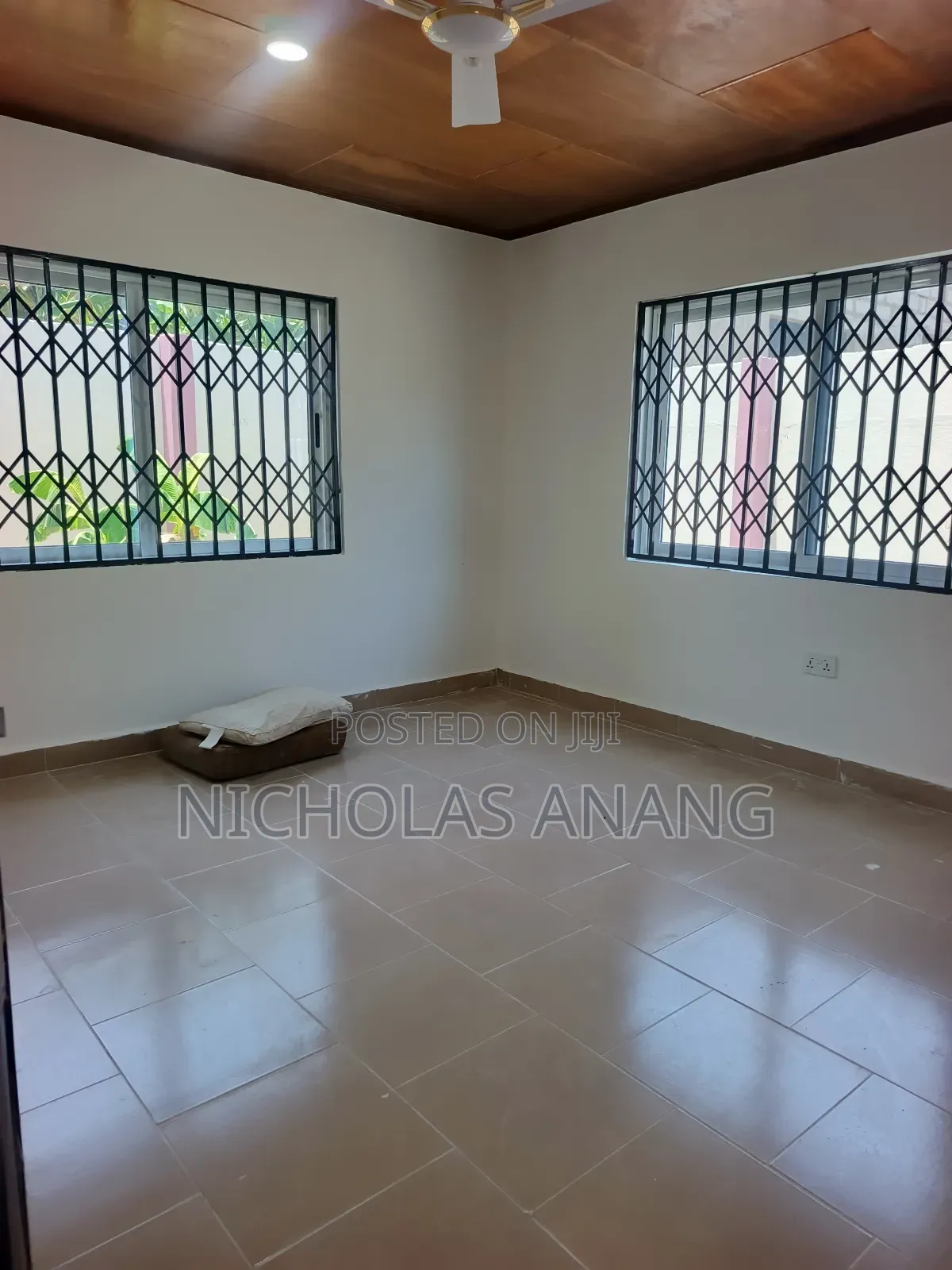 4bdrm Apartment in Dorns Properties, New Town for rent