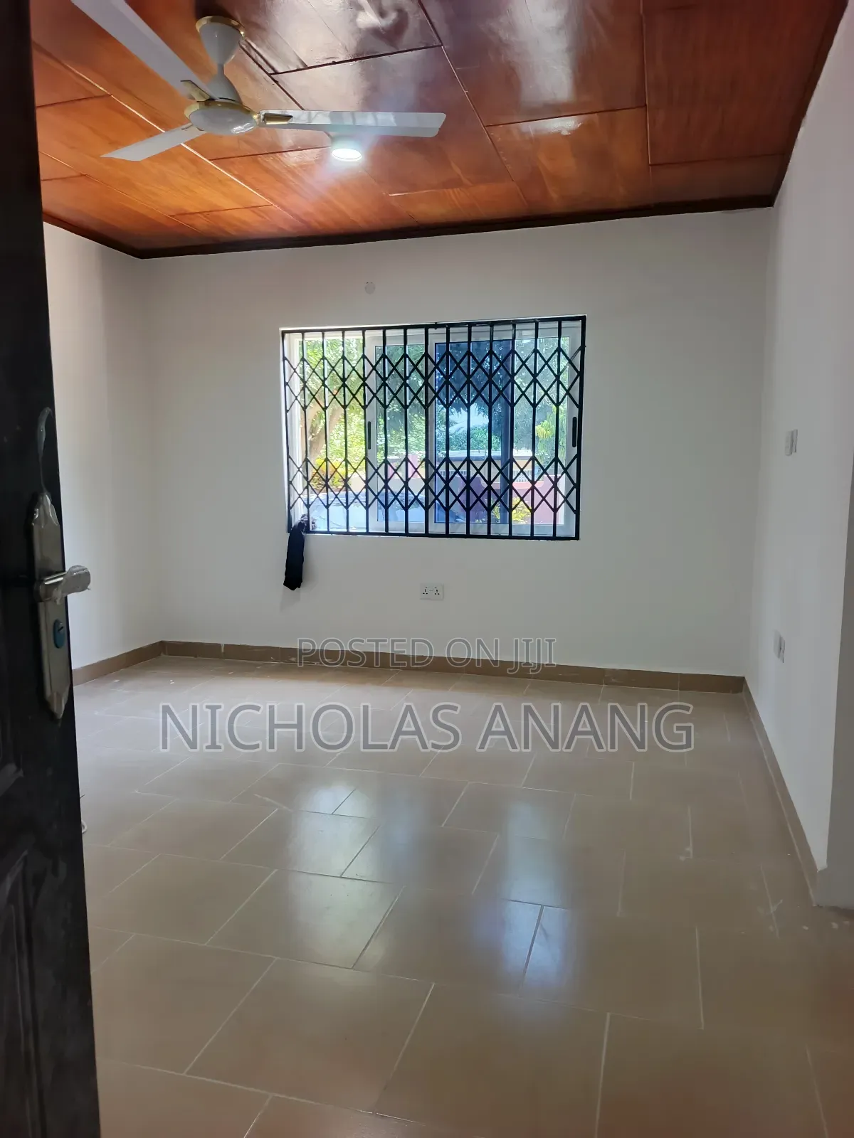 4bdrm Apartment in Dorns Properties, New Town for rent