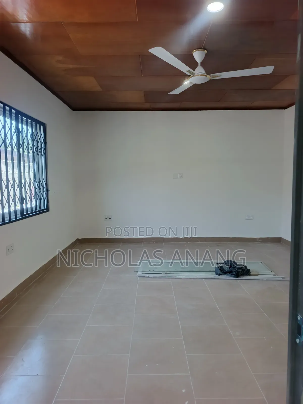 4bdrm Apartment in Dorns Properties, New Town for rent