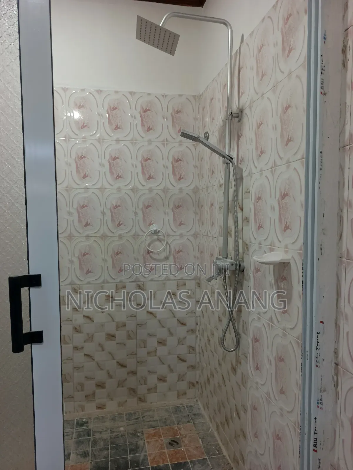 4bdrm Apartment in Dorns Properties, New Town for rent
