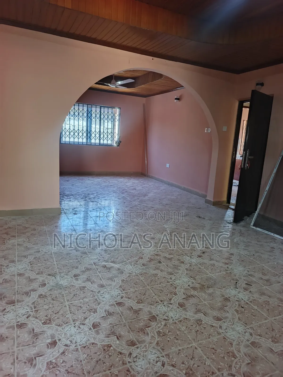 4bdrm Apartment in Dorns Properties, New Town for rent
