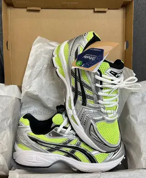 Asics Sneakers