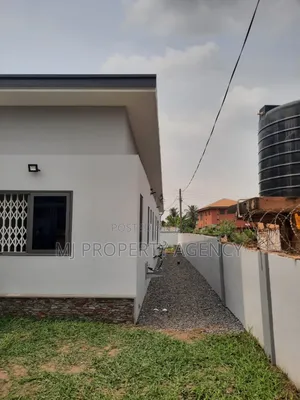 3bdrm House in Golf City Tema for sale