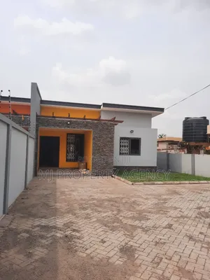 3bdrm House in Golf City Tema for sale