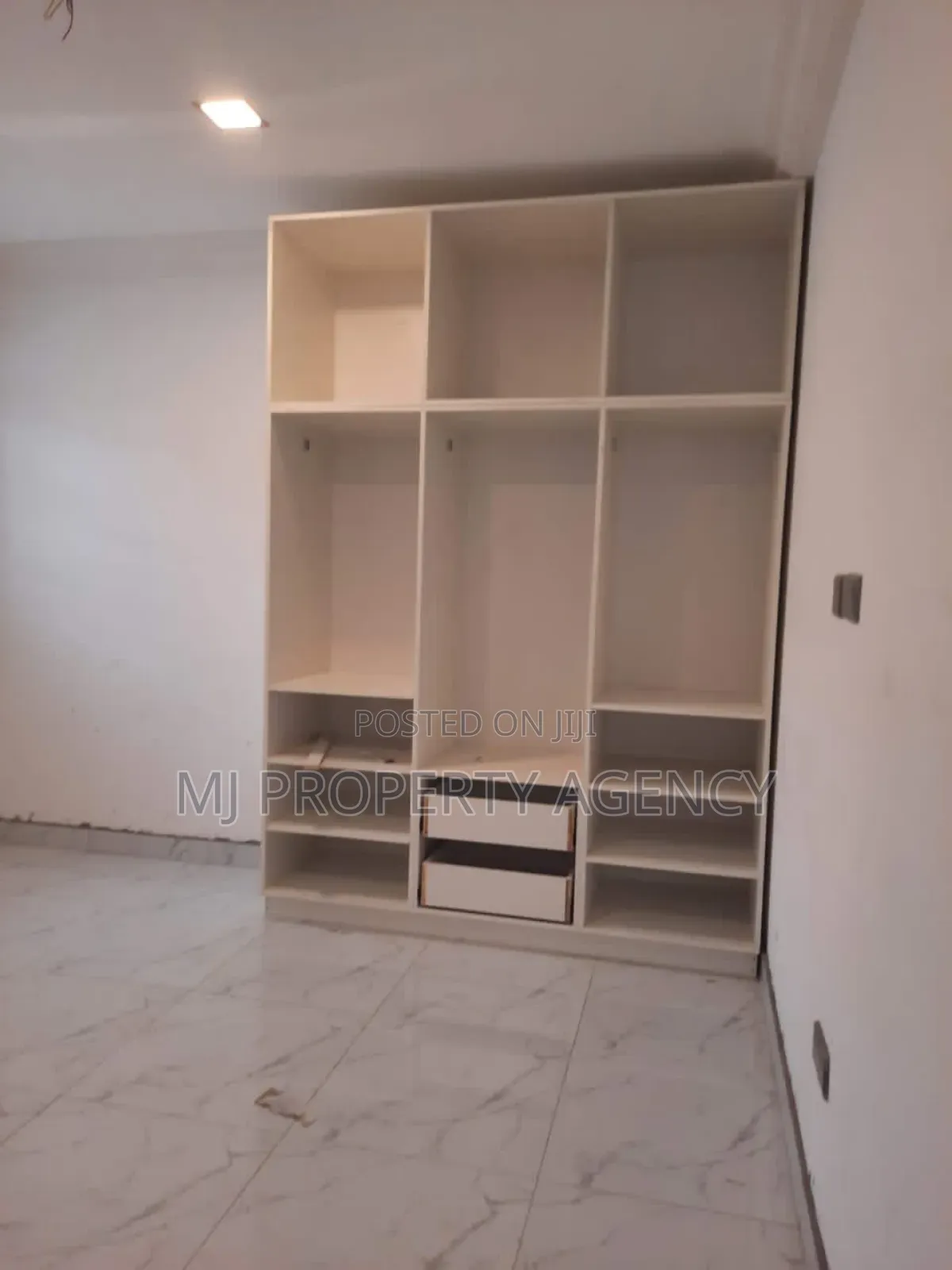 3bdrm House in Golf City Tema for sale