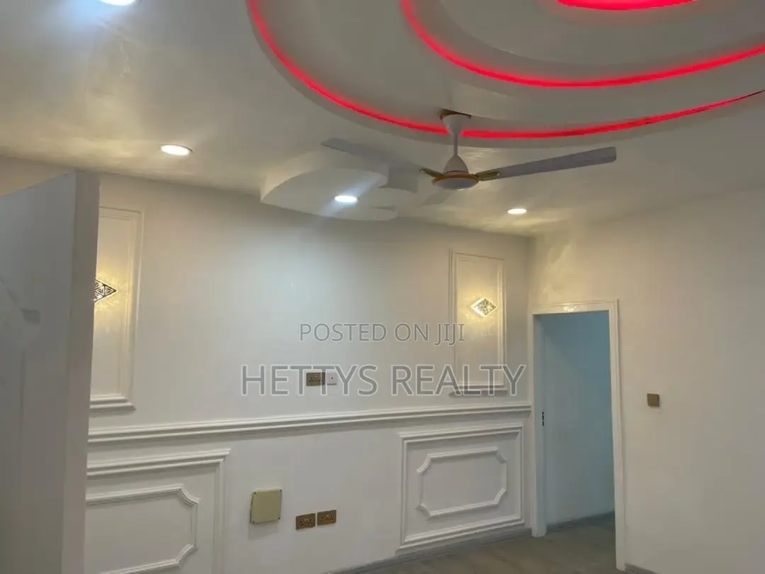 4bdrm House in Adenta for rent