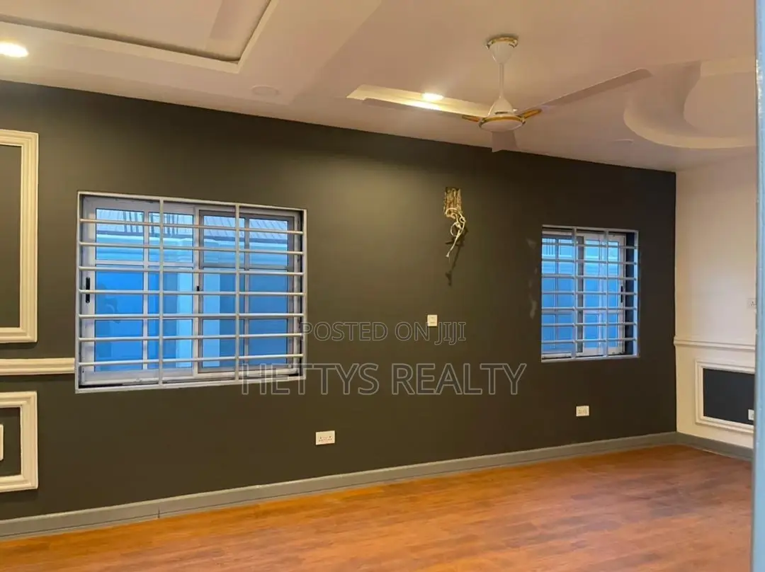 4bdrm House in Adenta for rent