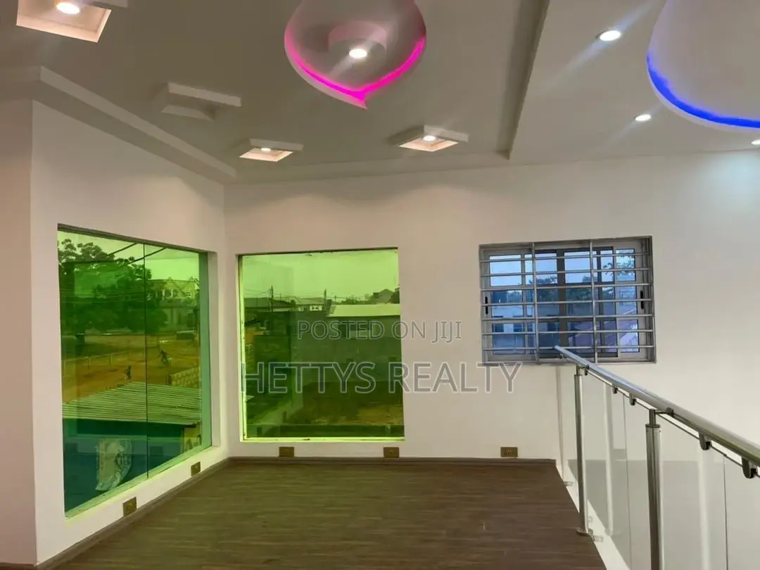 4bdrm House in Adenta for rent