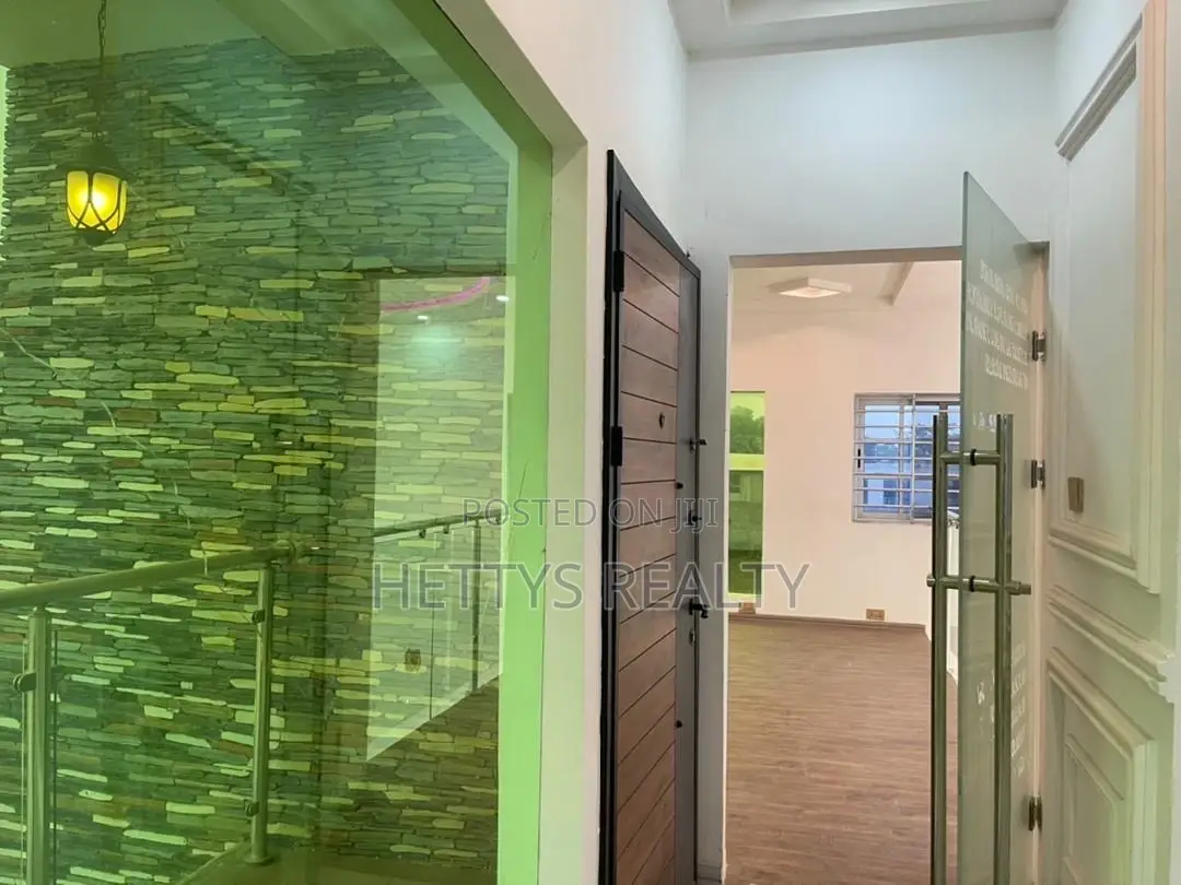 4bdrm House in Adenta for rent