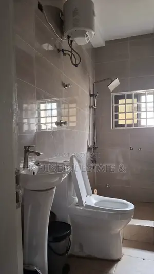 Short Stay Apartment in Kumasi Airport Roundabout
