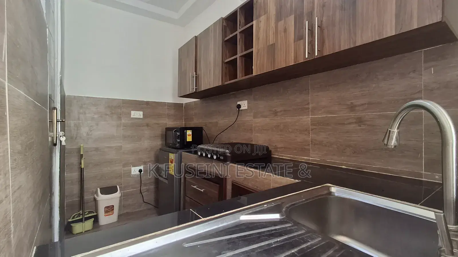 Short Stay Apartment in Kumasi Airport Roundabout
