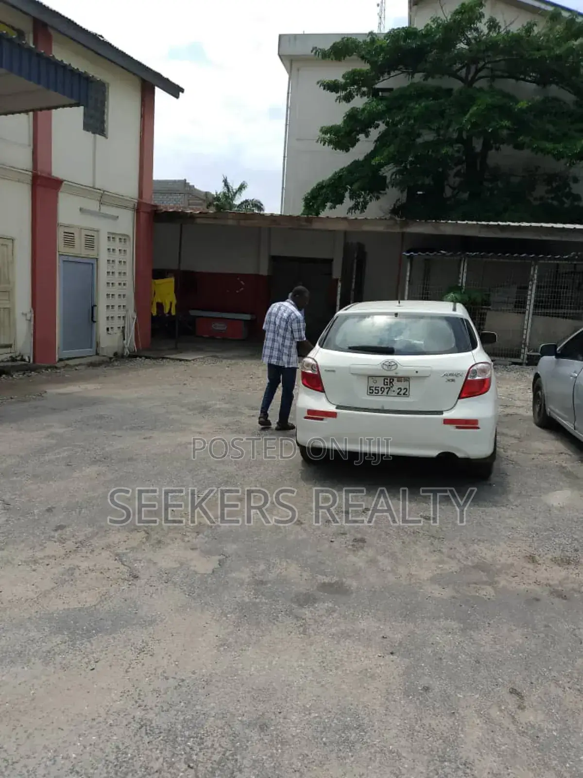 3.5 Plot Forsake at Accra Central