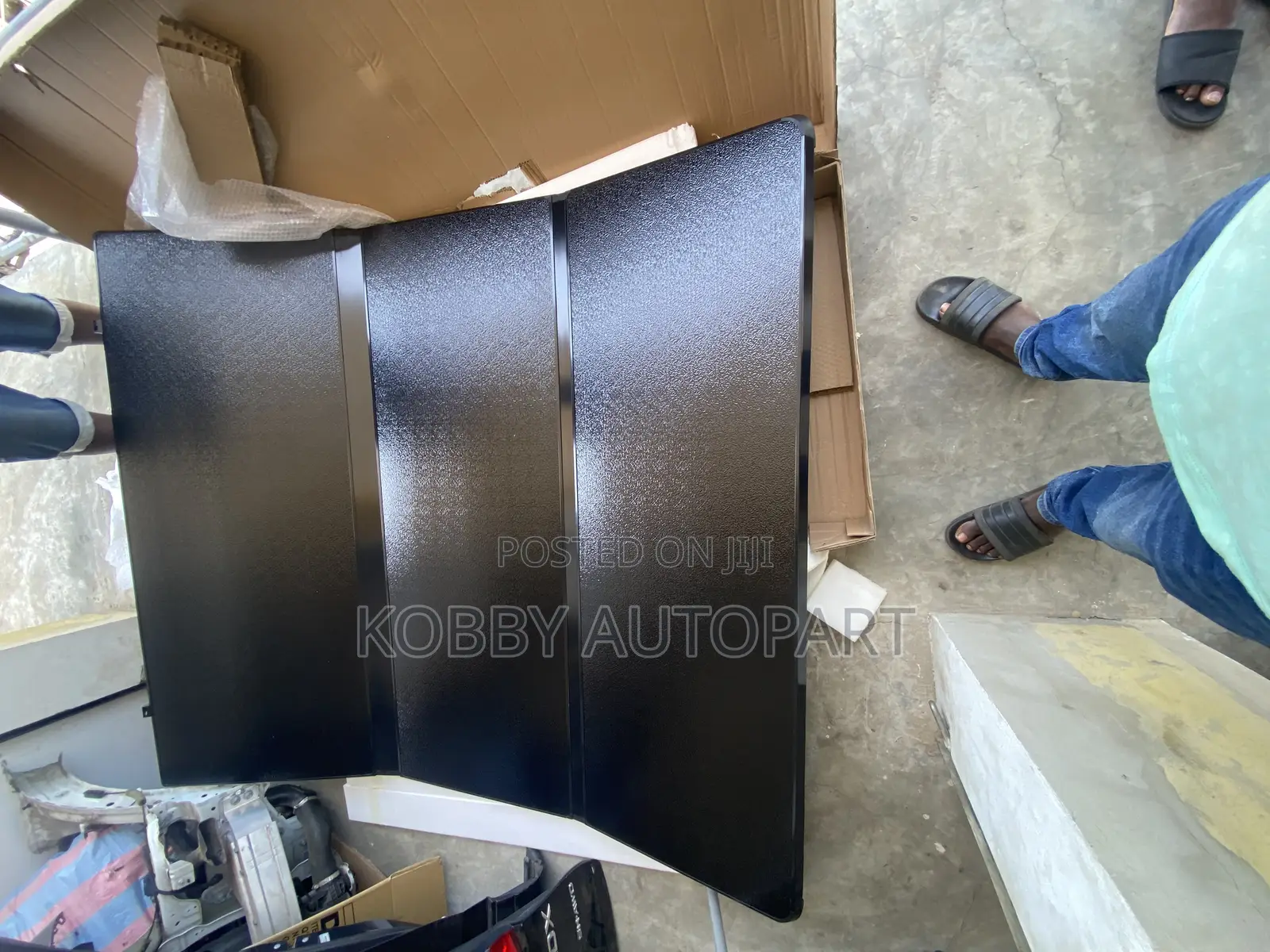 Trifold Tapoli Boot Cover for Pick Up 4 by 4 Car