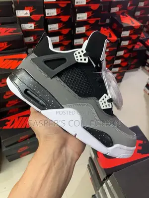 Air Jordan 4 Fear Sneakers