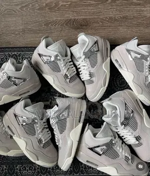 Air Jordan 4