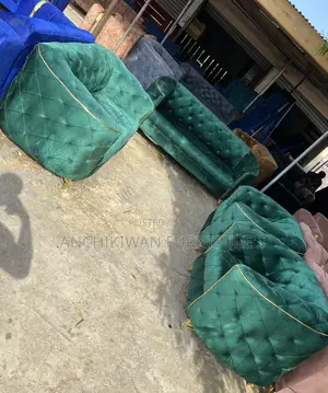 Green Fabric Tuft Sofa Sets (Cash on Delivery)