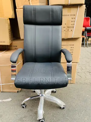 Executive Swivel Chair With Headrest