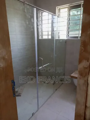 Shower Screen Classic