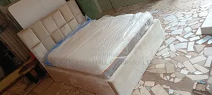 Classic 80x60 Queen Frame With Memory Foam Mattress😍🥰.Free