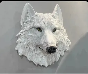 White Wolf Head Resin Wall Sculpture