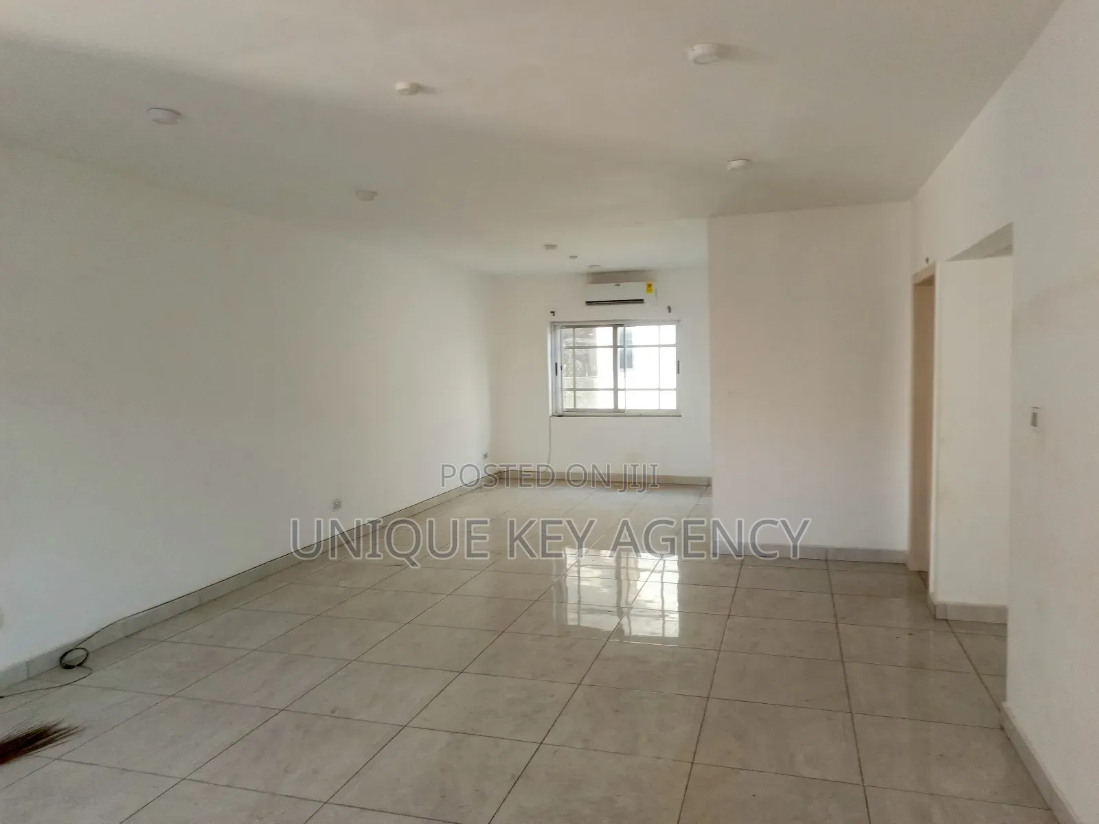 3bdrm Apartment in Unique Key Agency, Tseaddo for rent