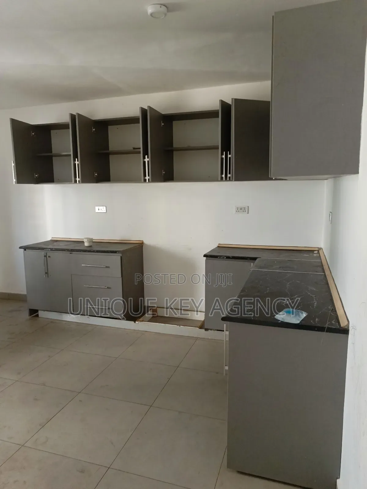 3bdrm Apartment in Unique Key Agency, Tseaddo for rent