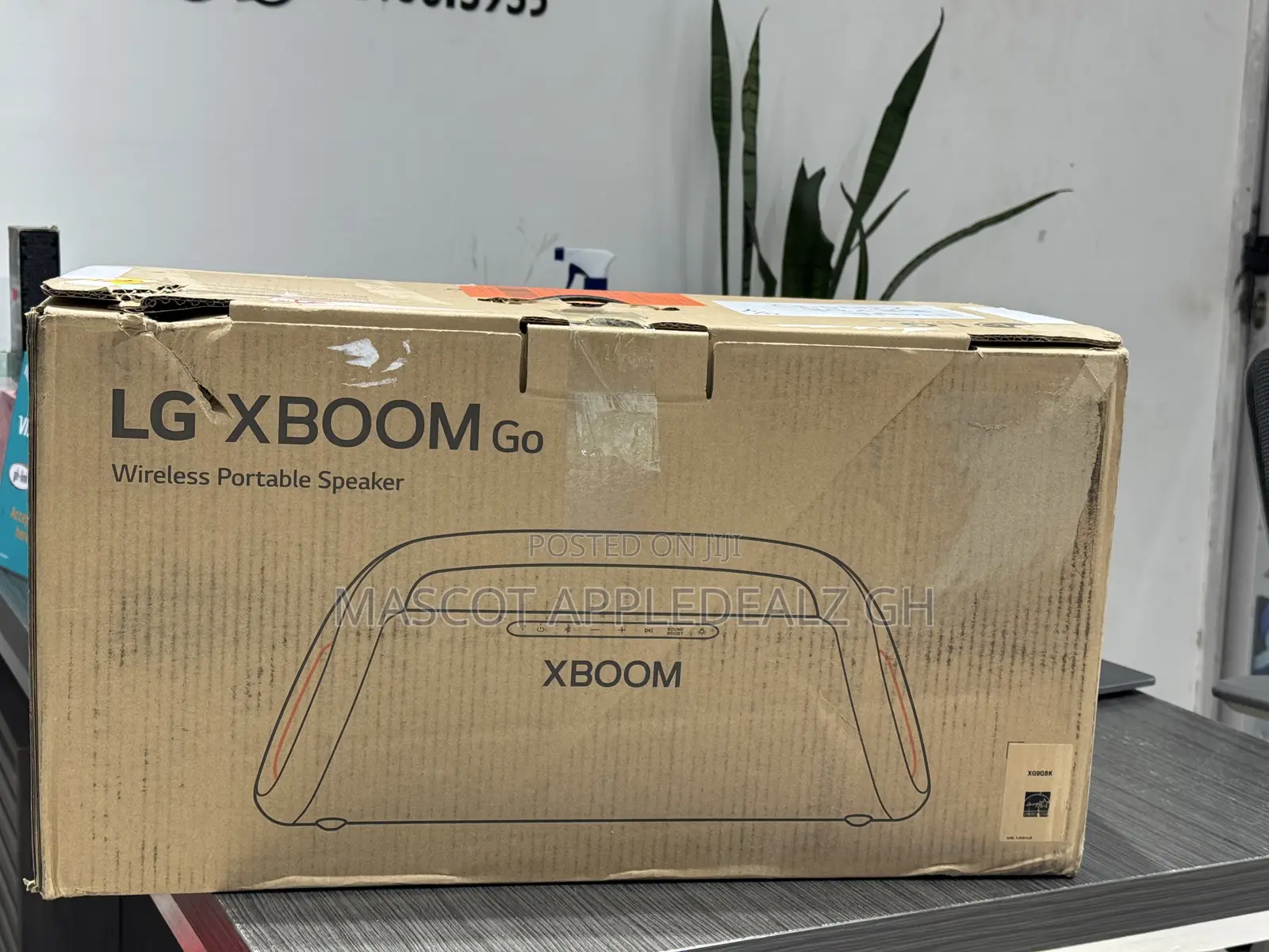 Portable Bluetooth Speaker Lg Xboomgo Xg9qbk Ip67 24-Hour