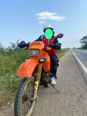 Yamaha 1985 Orange