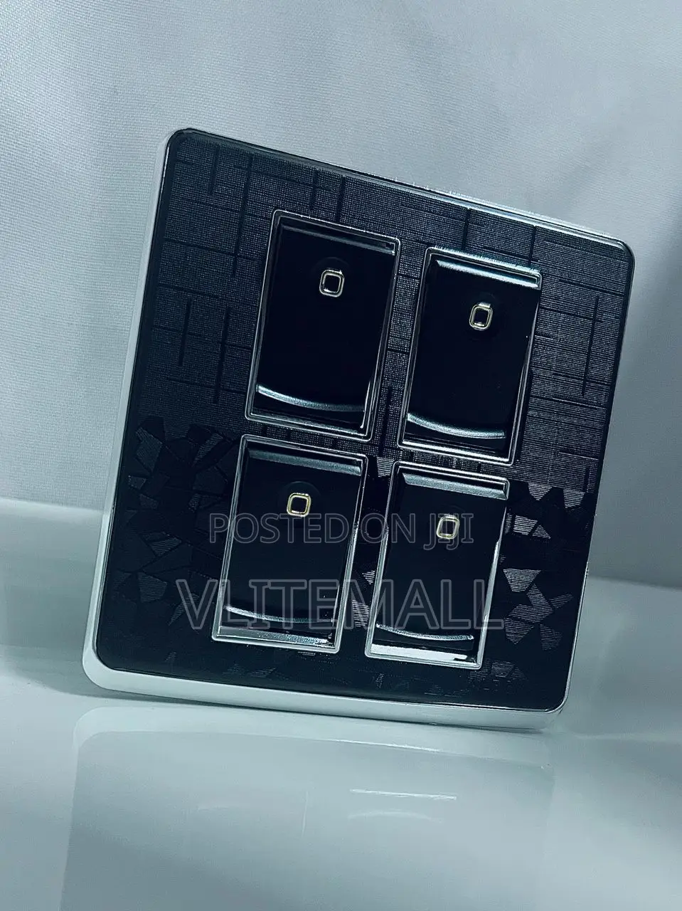 Smart Wall Valbona Chrome Socket