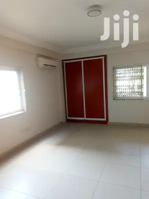 3bdrm Apartment in North Ridge for rent