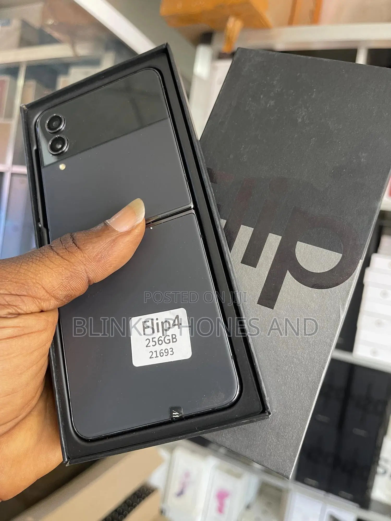 New Samsung Galaxy Z Flip4 256 GB Black